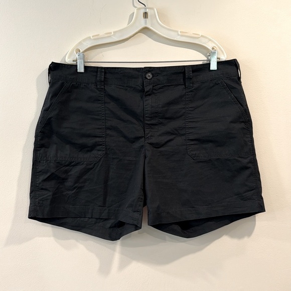 🔥Ralph Lauren Black Flat Front Shorts🔥 - Picture 1 of 8